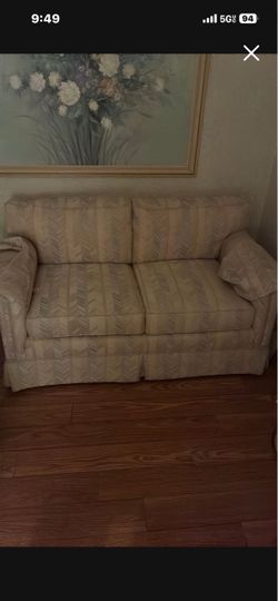 Love seat