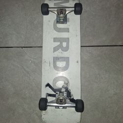New Murdo Pro Skateboard Size 7.75 40$