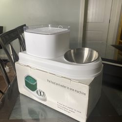 Cat Feeder And Water Fountain 