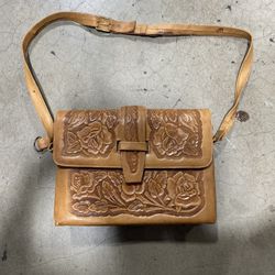 Vintage hand tool leather purse in perfect condition