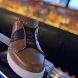 Brand New Maceoo No Laces Men’s Sneakers Size 13 Or 47