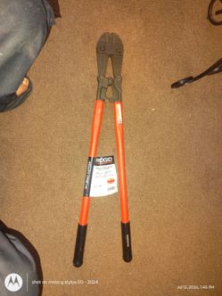 Rigid 30 inch bolt cutters