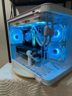 Custom White Gaming PC with EVGA GeForce RTX