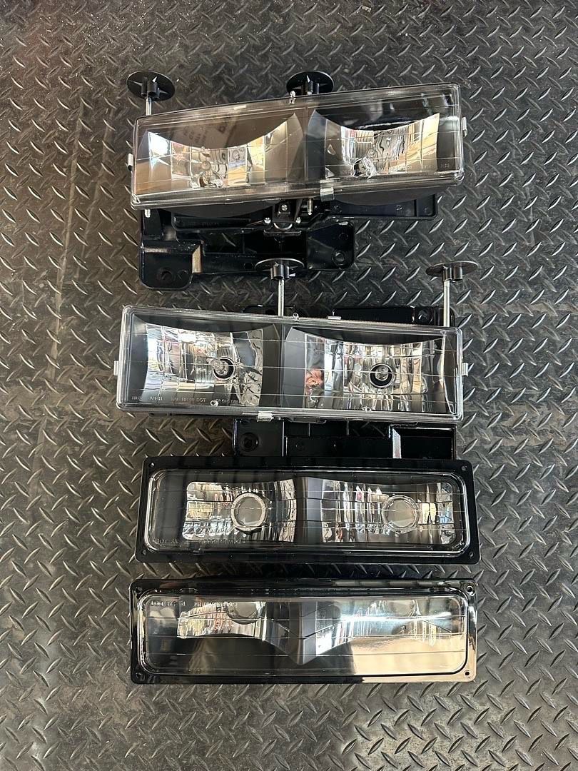 94-98 gmc c/k 1(contact info removed) 3500 94-99 gmc yukon 8pcs headlights complete set