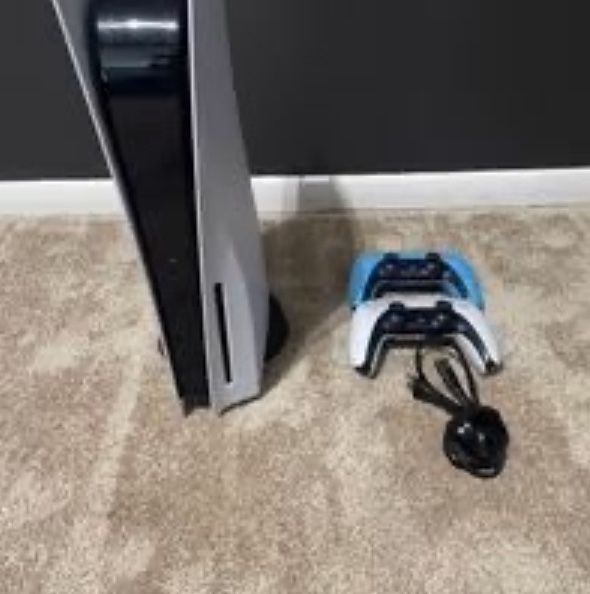 ps5 with controller