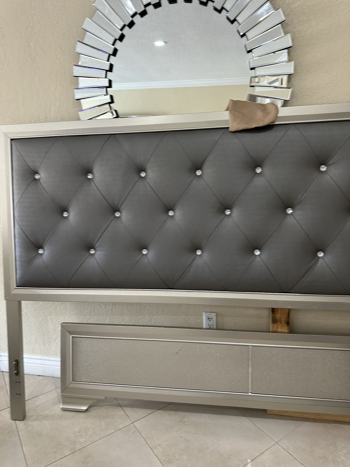 Bed King Size Firm Price 350