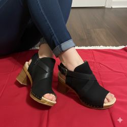 DANSKO Shoes Arlene Black Nubuck Platform Sandal Size 40 (US7.5)