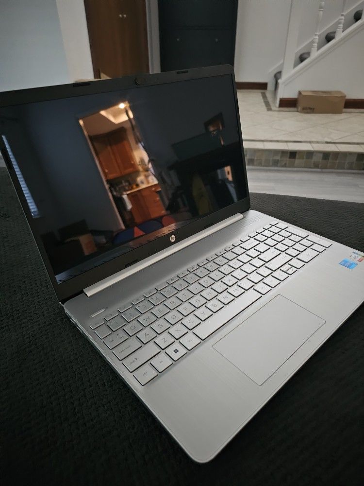 HP 15.6