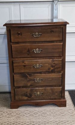 All wood 5 drawer dresser