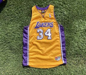 Vintage Shaq Jersey🔥 size Large in Kids, taking offers‼️‼️