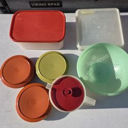 Vintage Tupperware $25 or $5 each