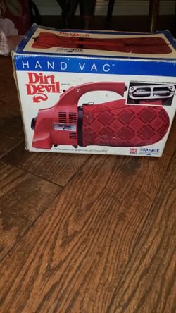 DIRT DEVIL VACCUMM.