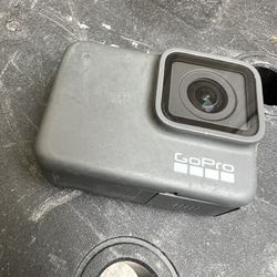 GoPro Hero 7 Silver With SD Card And Underwater Waterproof Case 