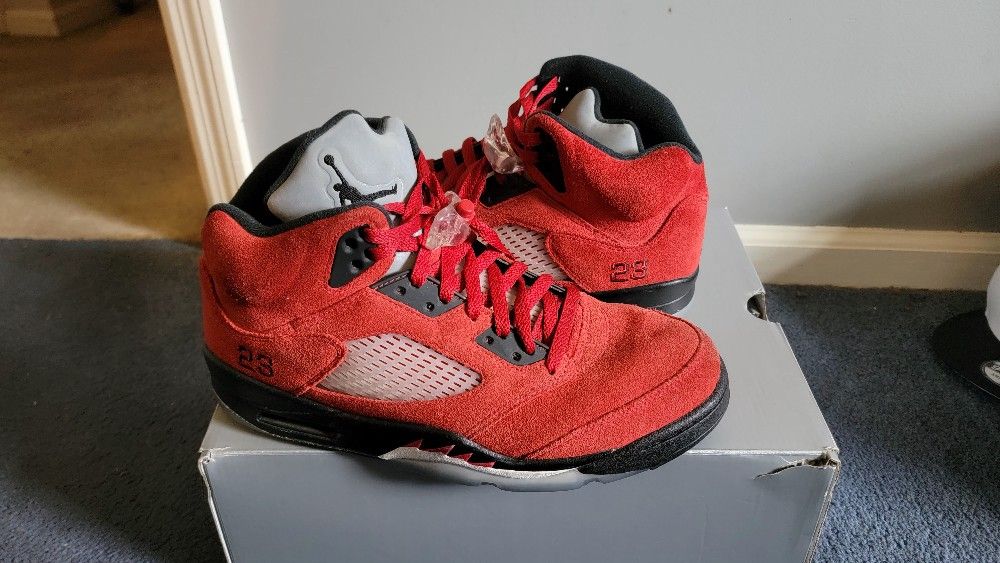 Jordan 5 Raging Bull 