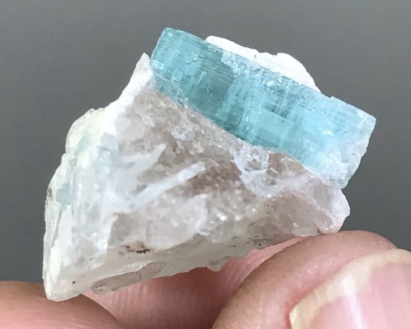 Beautiful Tourmaline Crystal Specimen Minerals from Afghanistan 16 Carats