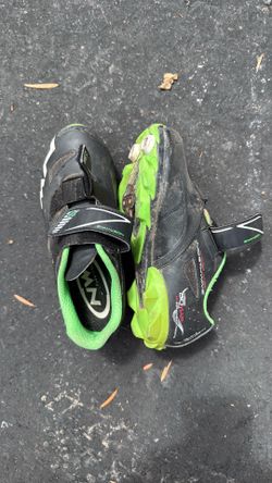 Northwave clippers bike shoes size 2