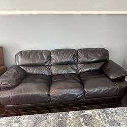 Leather Sofas - 3Seats & Loveseat