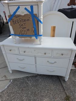 White Twin Bedroom Set with Dresser