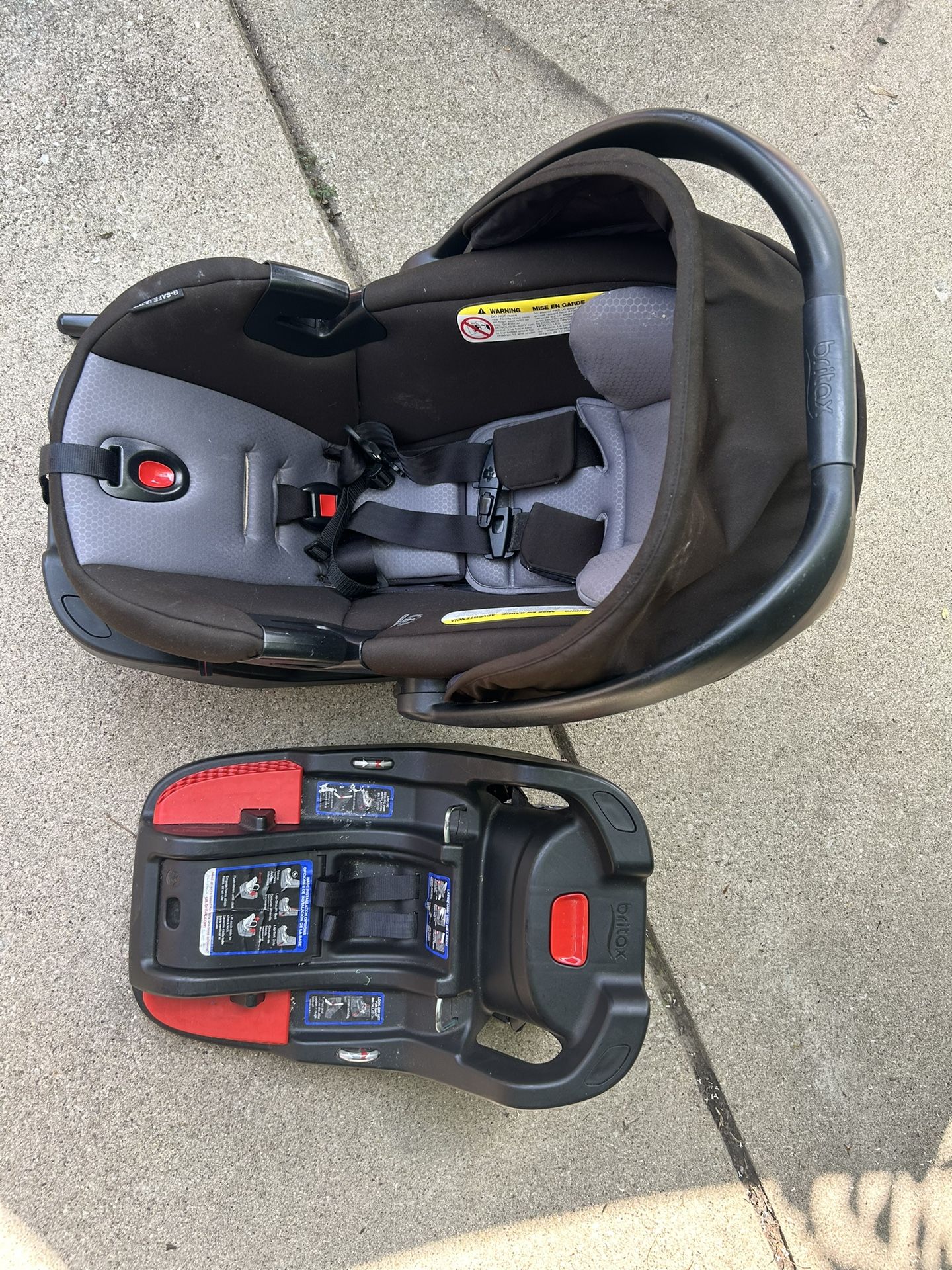 Britax Car seat With Two Bases