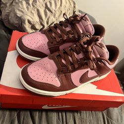 Nike Dunk Low - Pink & Brown