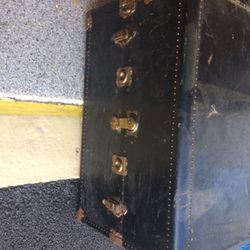 Hartmann Wardrobe Trunk Antique