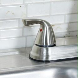 Project Source Everfield Stainless steel Double Handle Deck-mount Commercial High arc (Includes Deck Plate) (Includes Side Sprayer)