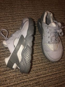 Nike Grey HUARACHE •size 11c