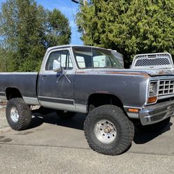 86 Dodge W150 4x4 Short Box