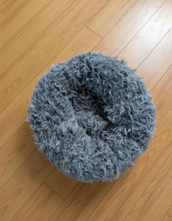 Faux Fur Donut pet bed