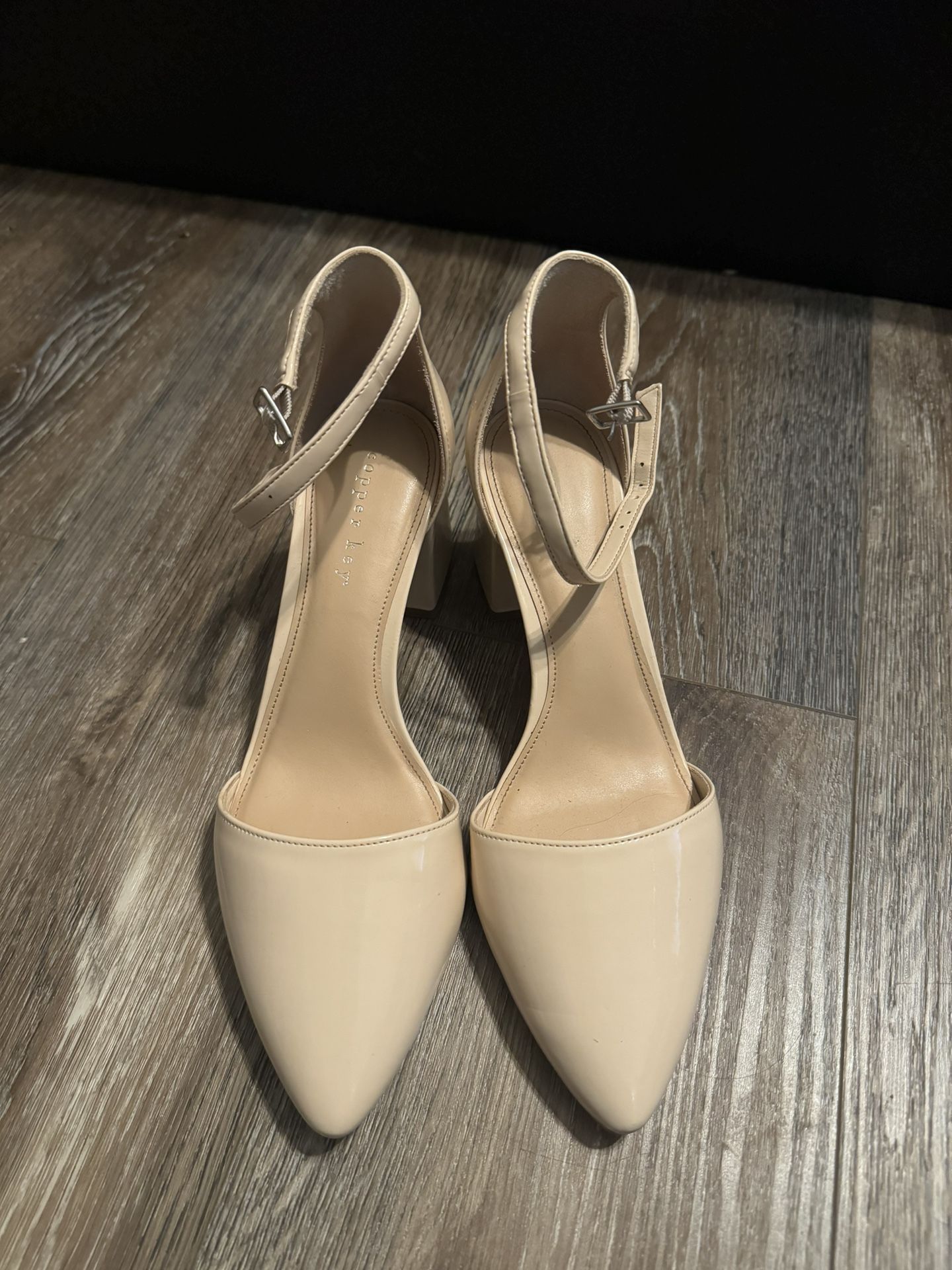 Beige Size 7.5 Heels