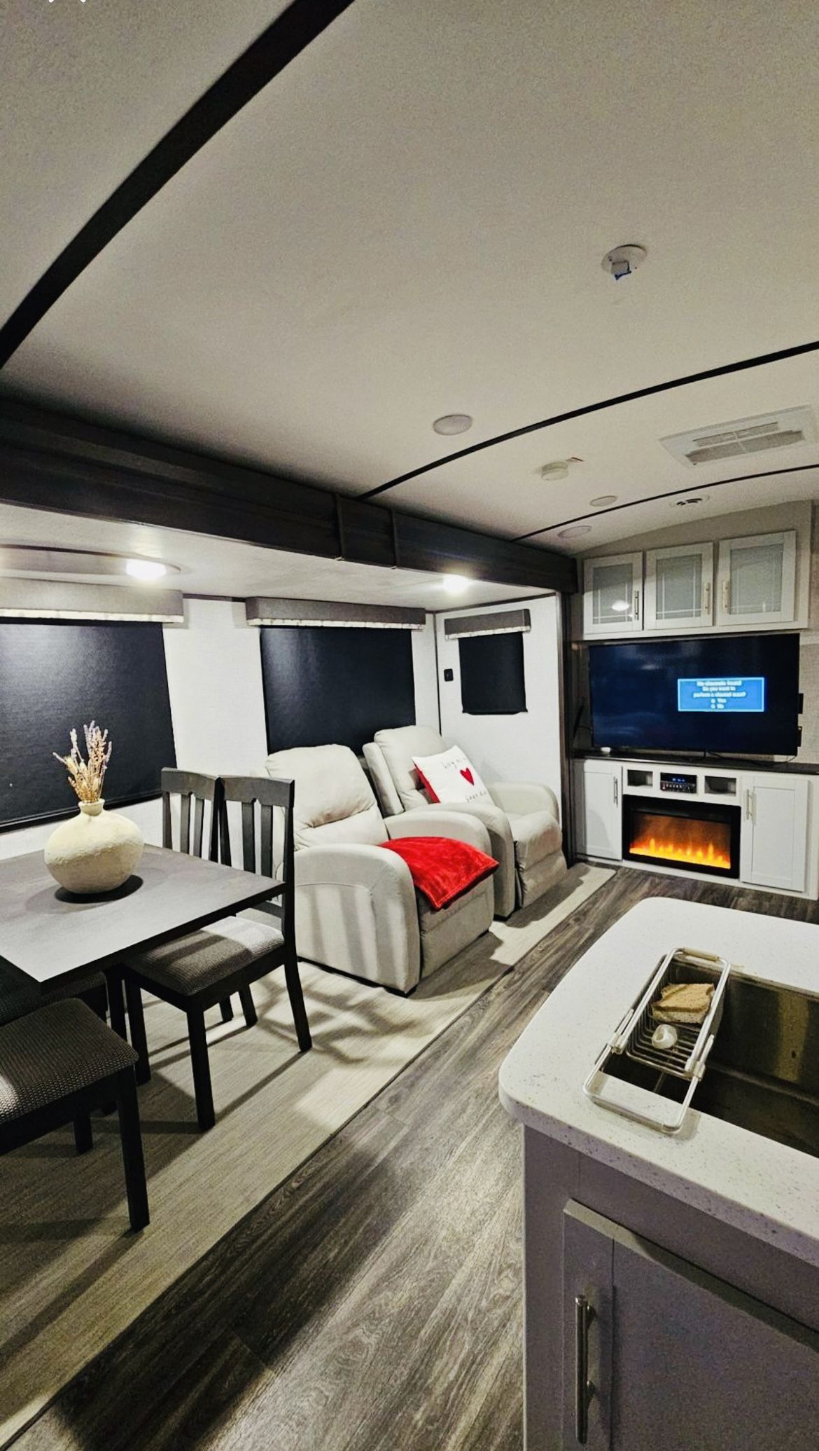 2021 Keystone Premier Ultra Lite by Bullet