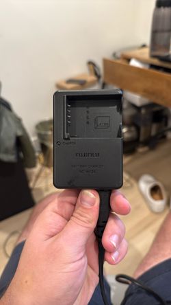 Fujifilm Bc W126 Original Charger