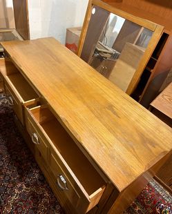 Free dresser
