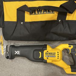 Dewalt 20V XR Brushless PowerDetect Reciprocating Saw