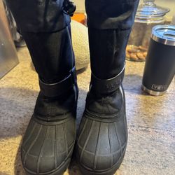 LL Bean Kids Snow Boots