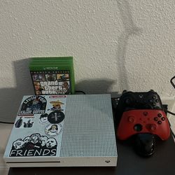 XBOX ONE / CONTROLLERS/ GAMES