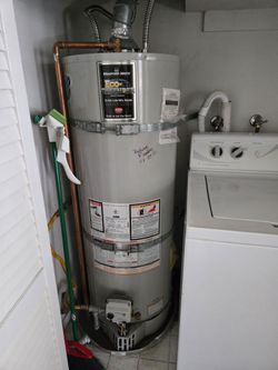 50 Gallon Water Heater - Less Than 4 Years Old