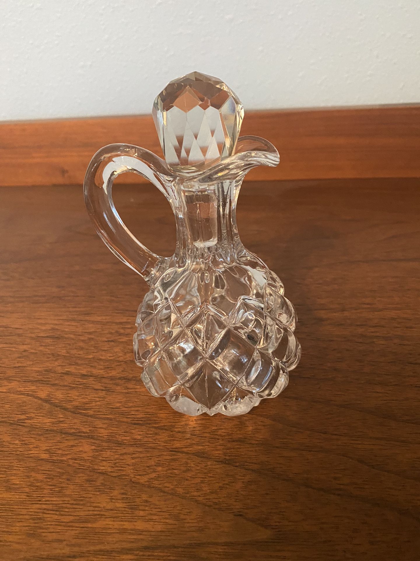 VGT Heisey Depression Glass Decanter - Perfect Condition