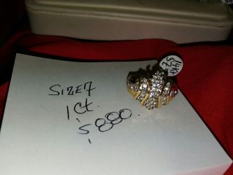 14kt. Gold Authentic. Diamonds...1ct..cluster Ring!!!!