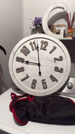 Wall clock