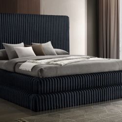 New Queen Size Corduroy Black Platform Bed Frame USB-C/A CHARGING PORTS Finance available $54