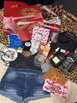 Mixed Lot Bundle – Clothing, Accessories & More