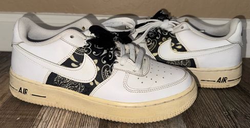 Size 6y youth Nike Air Force 1 custom bandana black white