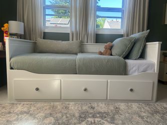Daybed with 3 drawers, white, twin or queen