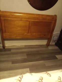 Cheapppp!! Full size sleigh bed frame