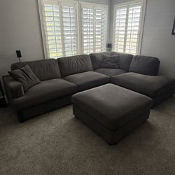 L-shaped Couch with Ottoman (Gray) 