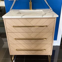 30” Bathroom Vanity Cabinet Solid Wood Quartz Top Ready  For Pick Up 