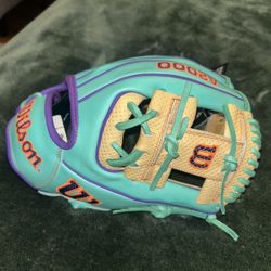 *NEW* Wilson A2000 1786 Spin Control RHT