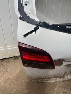 2014 mazda CX9 tailgate lights and spoiler