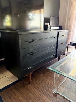 Antique Credenza/Or dresser- MCM Mainline by Hooker Collector Dresser.